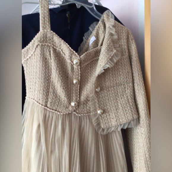 Lian Yi Fang” 2 Peace Cocktail Fun Dress - Picture 2 of 4